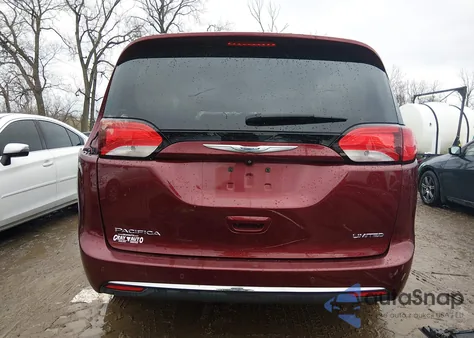 2017 Chrysler Pacifica Limited z USA, uszkodzony, nr VIN 2C4RC1GG0HR647507